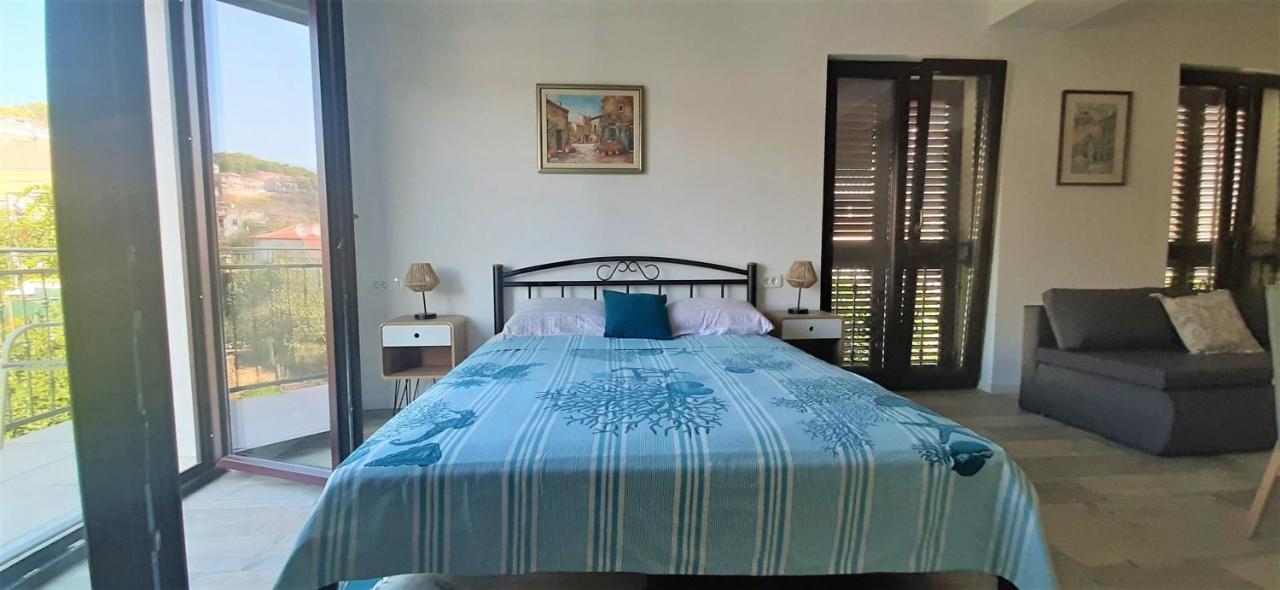 Apartments Figos Trogir Exterior foto