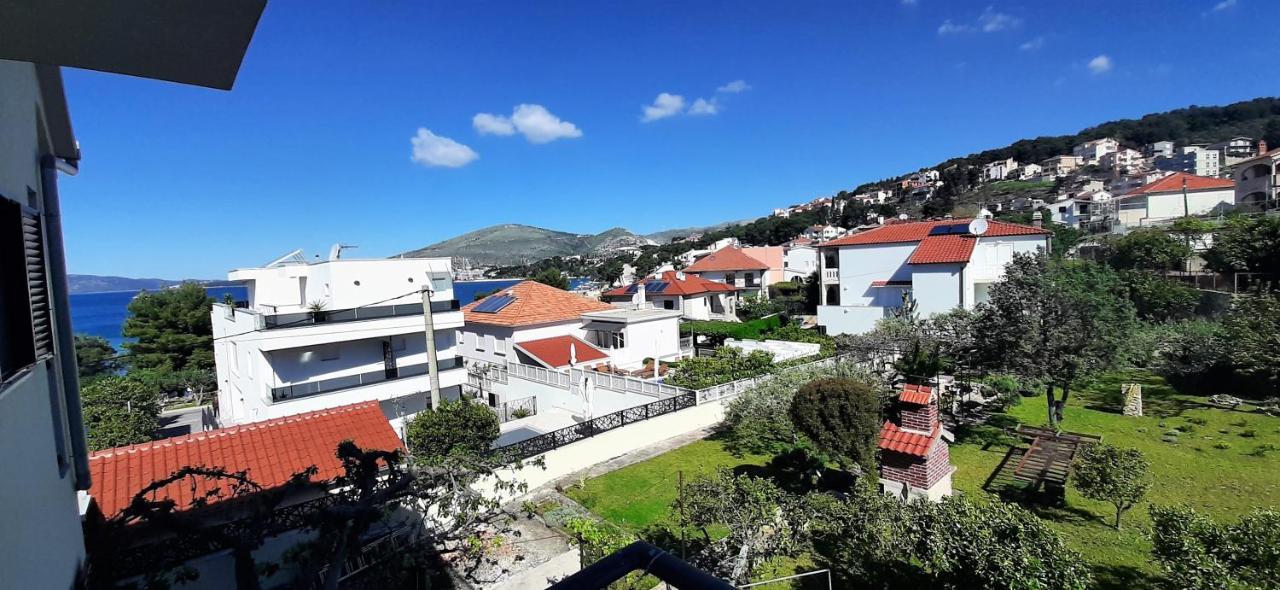 Apartments Figos Trogir Exterior foto